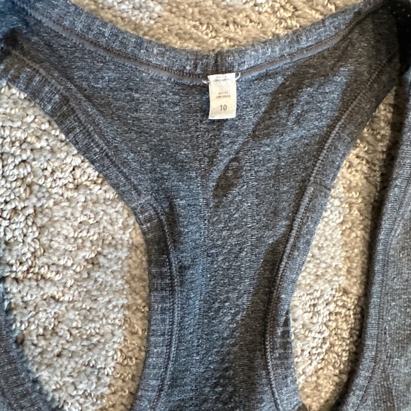 Lululemon swiftly tank - Picture 2 of 4